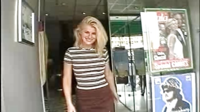 XXX بدون ثبت نام کوچک, سکس سکس با خاله و مادر برهنه در ملاء عام با کیر بزرگ