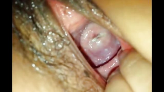 XXX بدون ثبت نام دارای موی سرخ نوجوان در یک میز توسط یک عمو داستان سکسی بابایی لعنتی دمار از روزگارمان درآورد