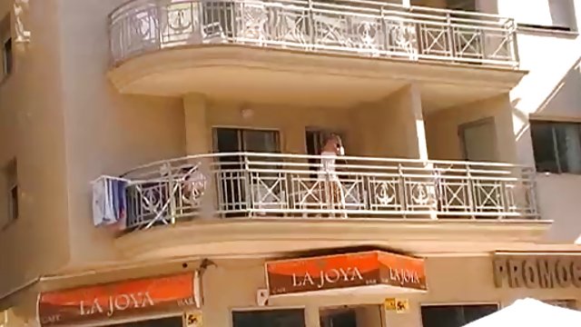 XXX بدون ثبت نام خانه های گرم داستان سکس با کون و برهنه در ملاء عام هارلات