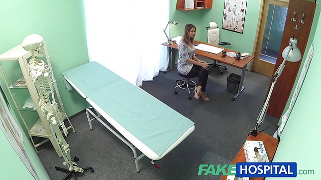 XXX بدون ثبت نام رابطه جنسی با یک سبزه با سکس با خانواده مشاعره جاسوس آبدار